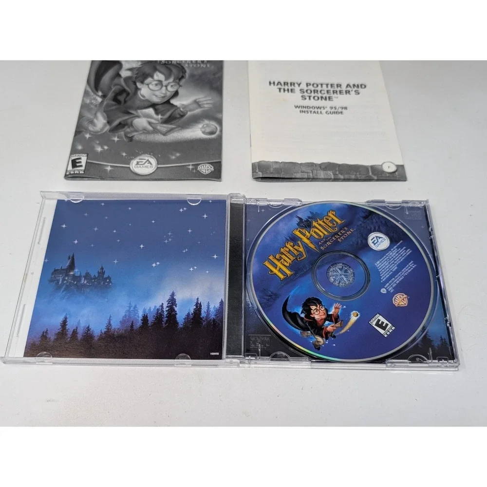Harry Potter and the Sorcerer's Stone Smal Box PC Computer Game CIB Complete VTG